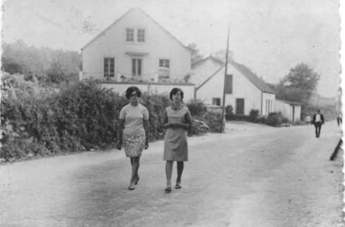 Na Atalaia. A casa vella de Felipe, xusto diante de onde está a actual ferretería 